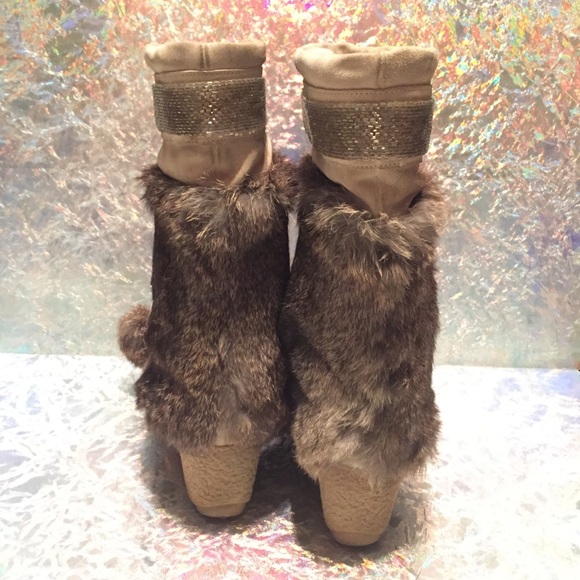 Coach Fur Maryann boots. Authentic, great shape! - Picture 4 of 8